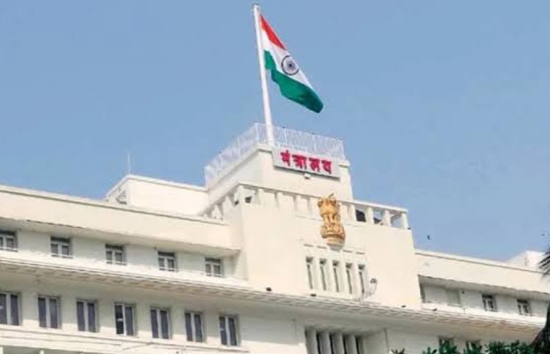 मंत्रालय की सचिवालय ?