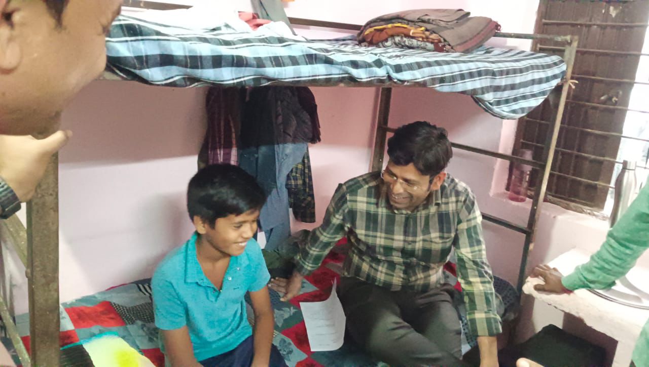 जवाहर नवोदय विद्यालयातील विविध विकास कामांचा जिल्हाधिकाऱ्यांनी घेतला आढावा