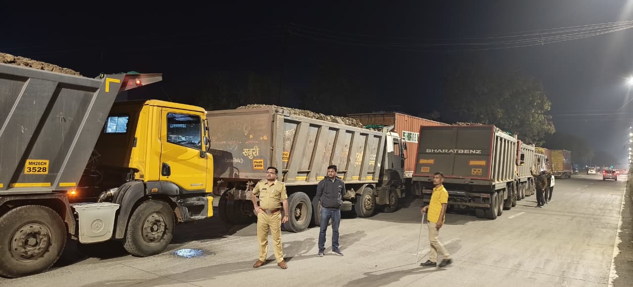 11 कोटी किंमतीच्या 19 मुरुम गाड्या नांदेड ग्रामीण पोलीसांनी पकडल्या