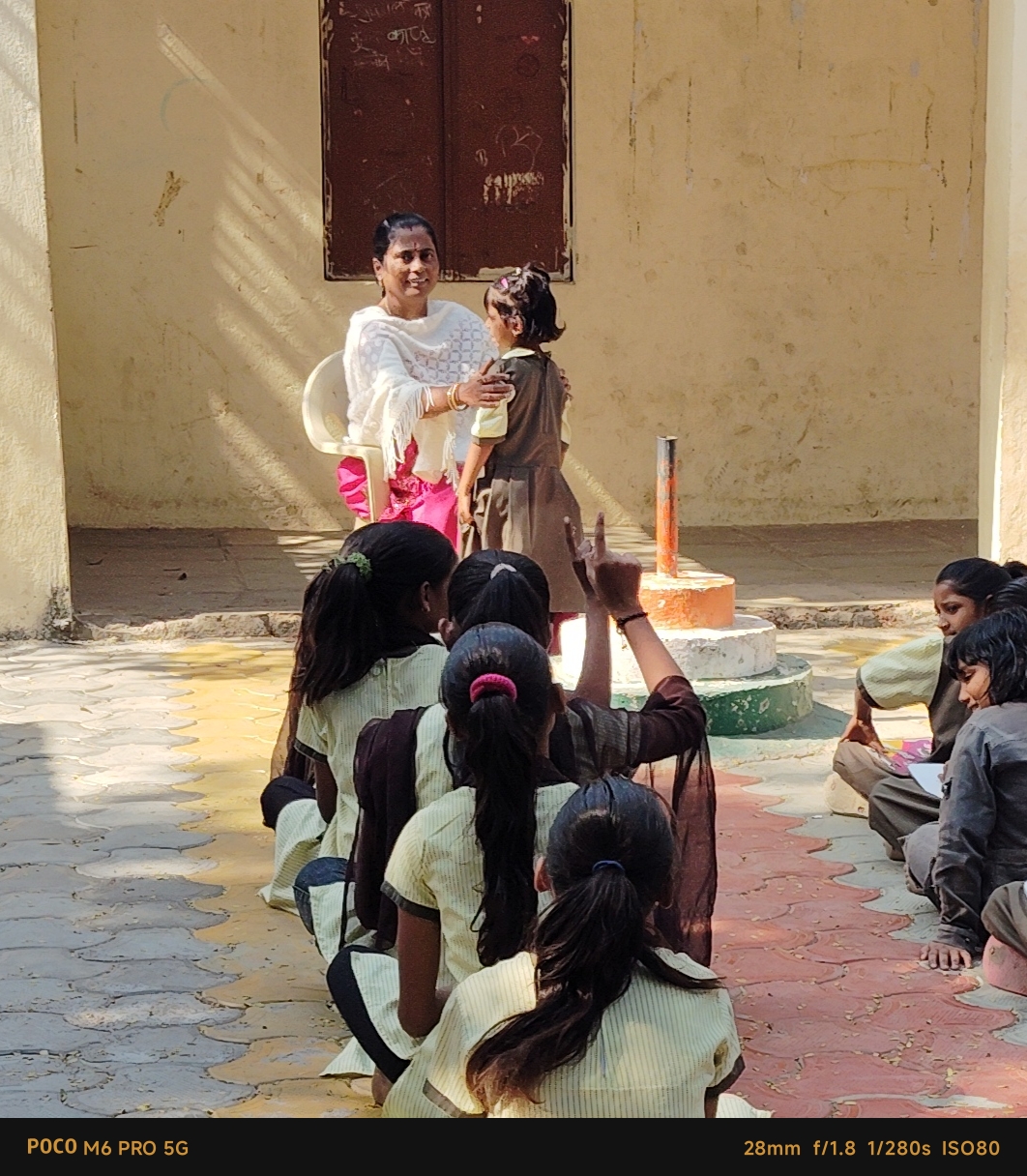 जवळ्याच्या शाळेत ‘गुड टच-बॅड टच’ जनजागृती