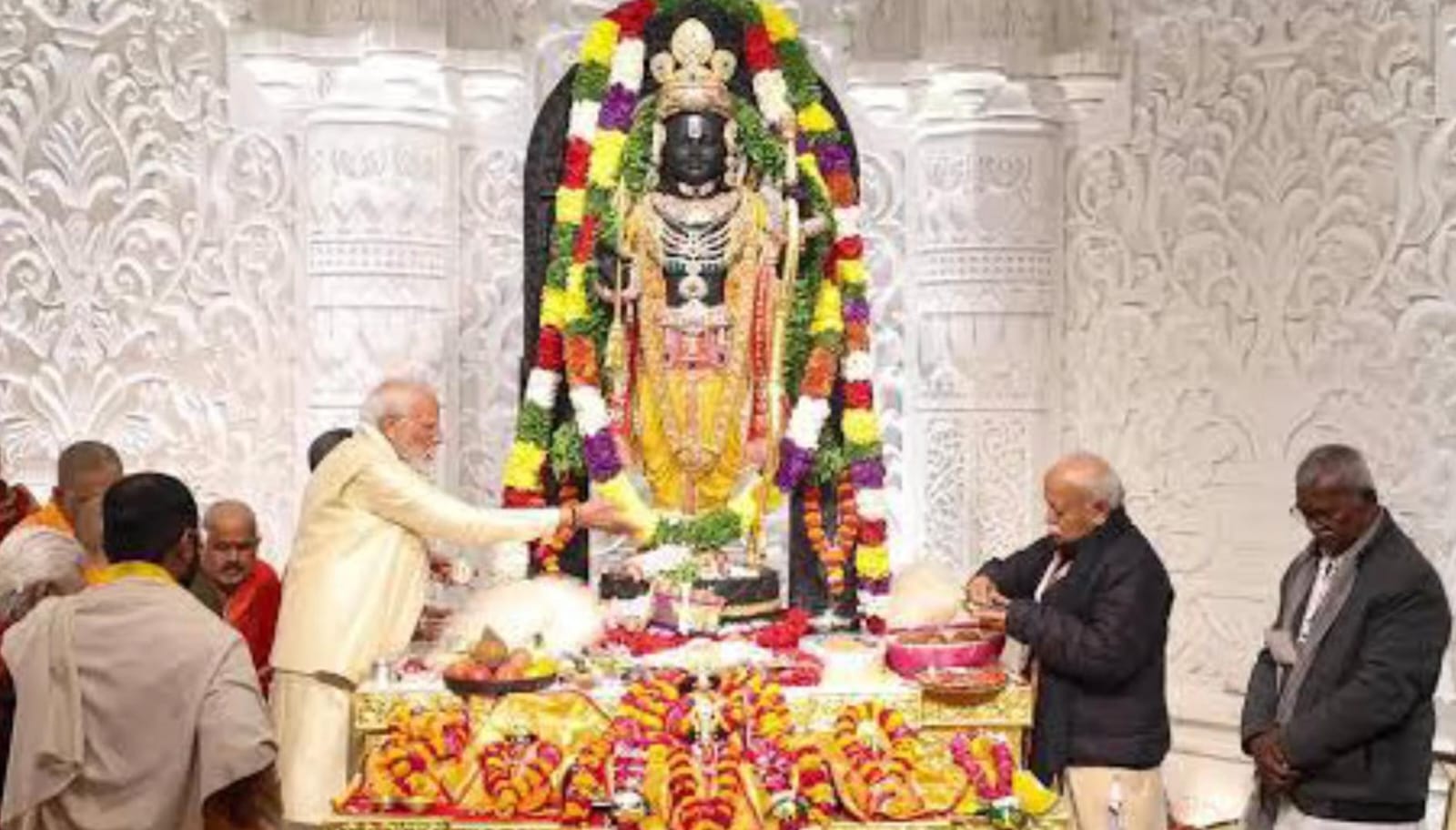 बुलडोझर फक्त गरिबांवरच का? चंपत राय आणि अनिल मिश्रांच्या अटकेसाठी अयोध्या पेटली!  