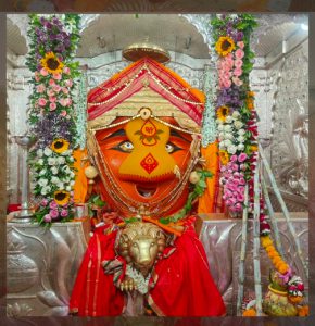 उदे ग अंबे उदे ज्या जयघोषात जिल्हाभर घट स्थापना
