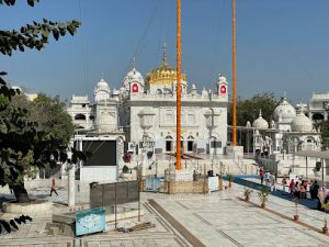 उच्च न्यायालयाच्या आदेशानंतर नांदेड शिख गुरुद्वारा बोर्ड पुनस्थापित; महाराष्ट्र शासनाकडून राजपत्र जारी