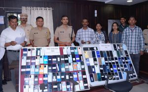 नांदेड पोलिसांची विशेष मोहीम; ४१.३१ लाखांचे ३०५ मोबाईल हस्तगत