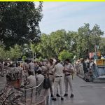 दिल्लीत तिरंग्याची भीती? सीजेपीच्या एका हाकेने सेंट्रल पार्क छावणीत रुपांतरित; २८,००० सैनिकांचा वेढा!