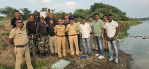 गोदावरी पात्रातील ९ मोठ्या बोटींसह ३ कोटी १५ लाखांचा मुद्देमाल नष्ट; वाळू माफियांवर मोठा जरब