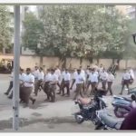 व्होट चोर, गद्दी सोड! आरएसएसच्या दसरा पथसंचलनावर थेट घोषणाबाजी; मोदींची अपराजित प्रतिमा धुळीस ?